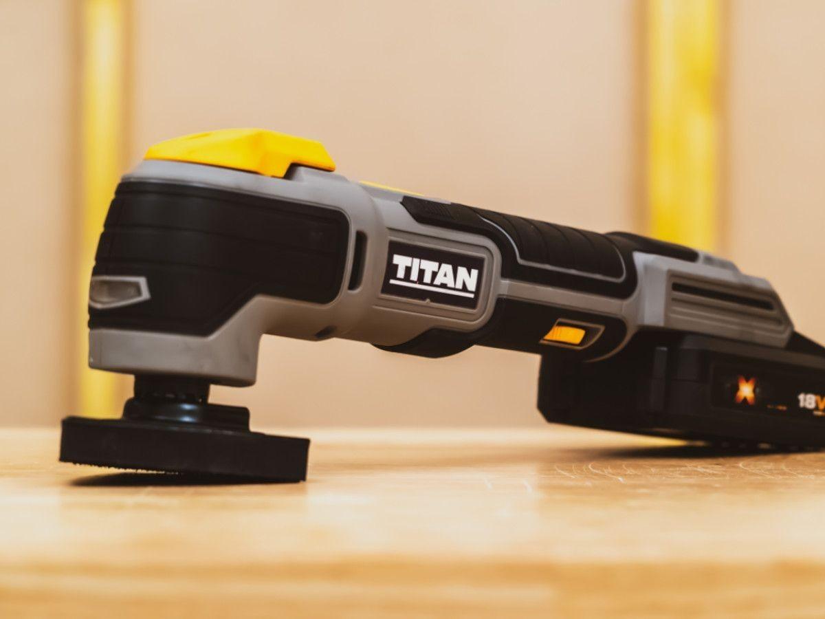 qui fabrique la marque Titan