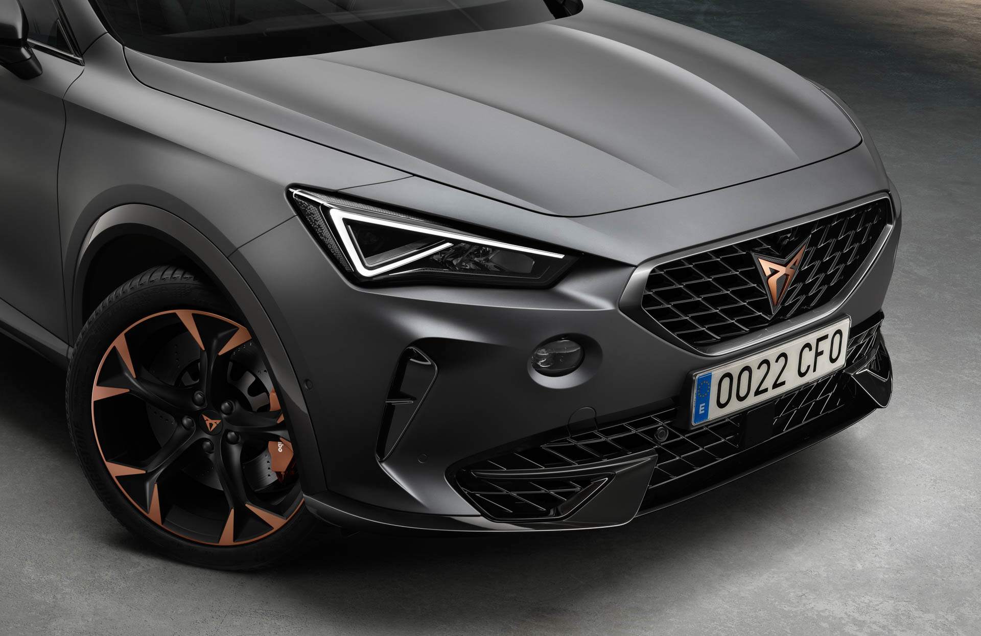 qui fabrique la marque cupra