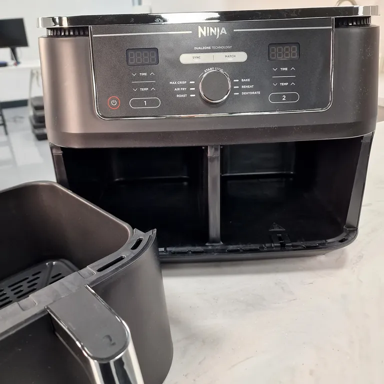 nettoyer un air fryer Ninja double panier